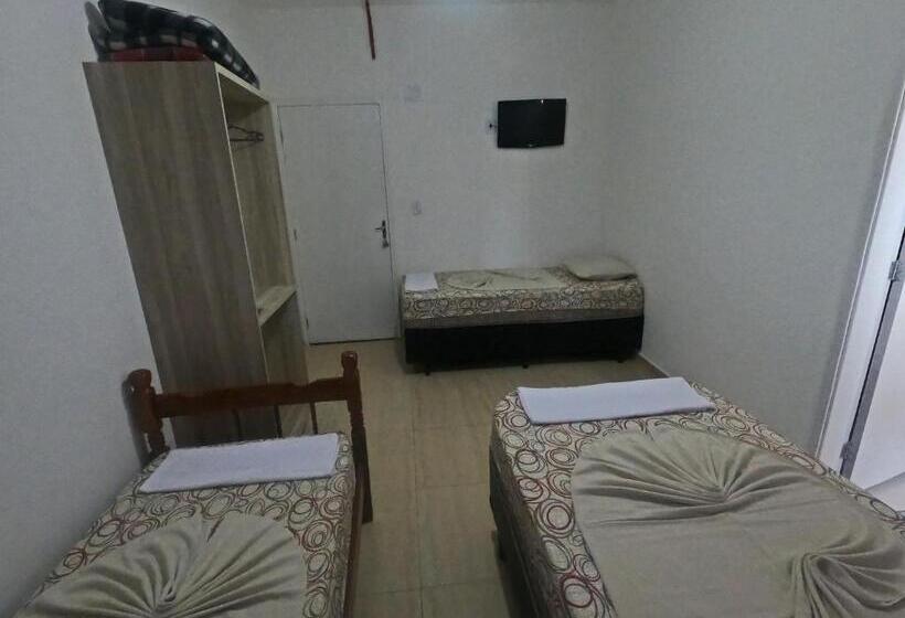 标准三人间, Mao De Fatima