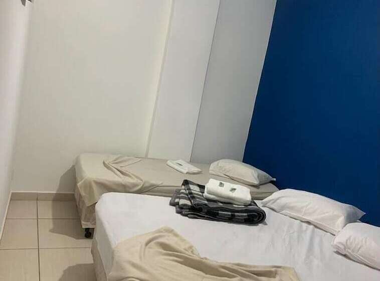 三人经典房间, Mao De Fatima