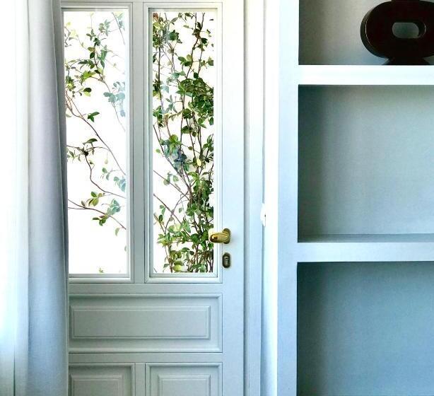 آپارتمان 1 خوابه با چشم‌انداز دریا, Les Lilas