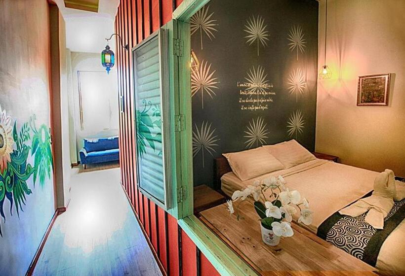 غرفة ديلوكس, Candy Pepper