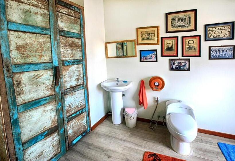 غرفة ديلوكس, Candy Pepper