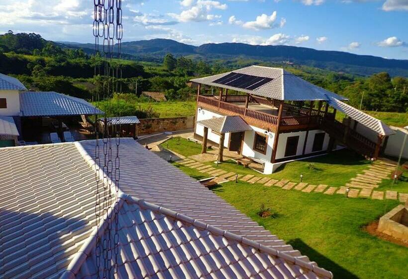 غرفة قياسية ثلاثية, Pousada Mirante Imperial