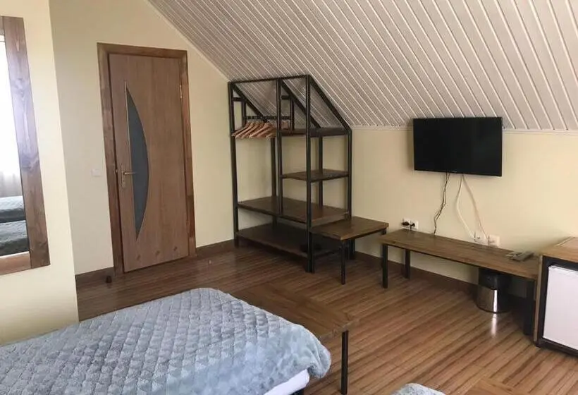 Habitació Superior, Sadyba Darka