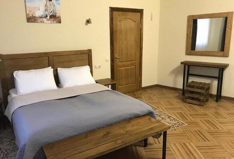 اتاق استاندارد, Sadyba Darka