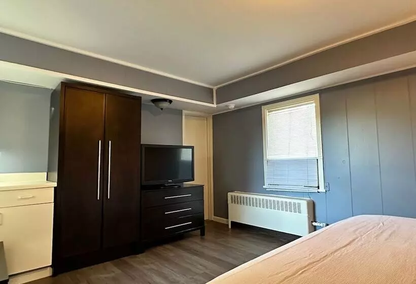 Standard-huone, Community Court Motel