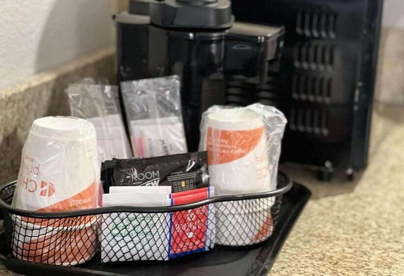 キングサイズベッドのスイートルーム, Comfort Suites Louisville East