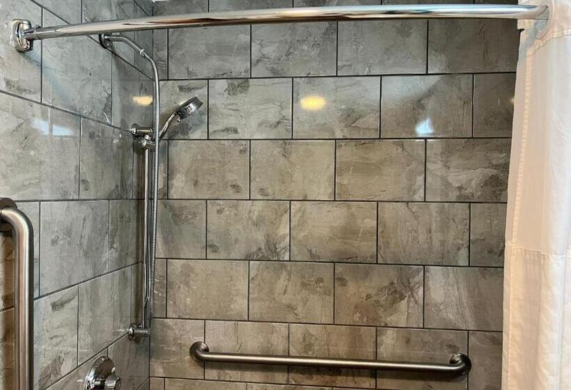 سوئیت برای معلولان, Comfort Suites Louisville East