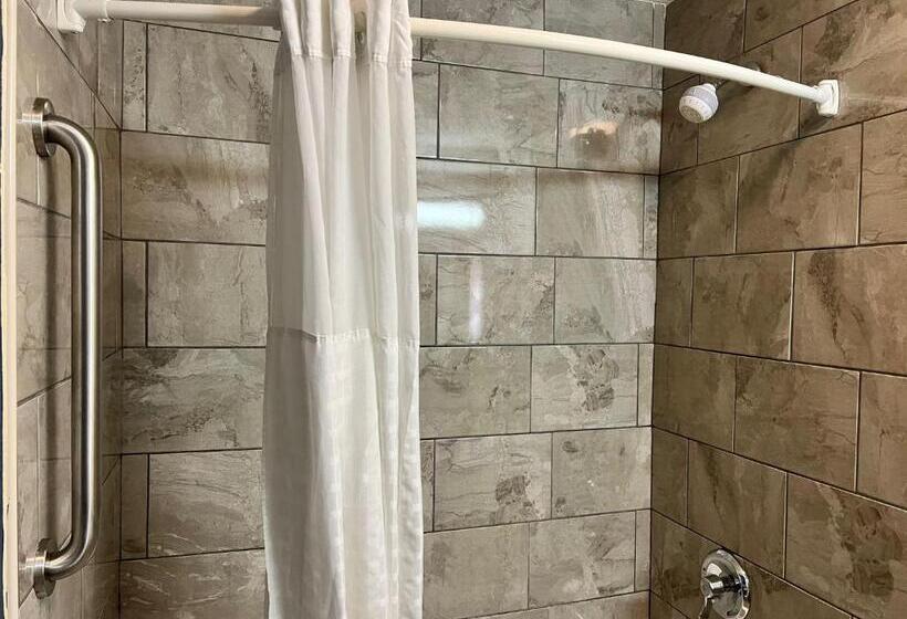 スイート, Comfort Suites Louisville East