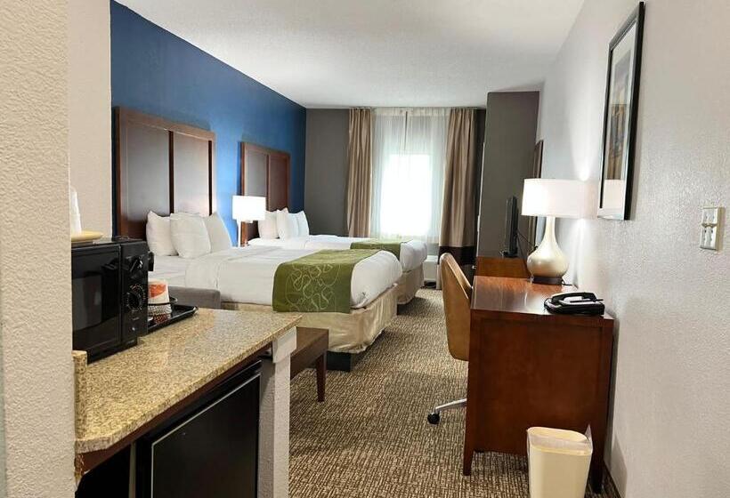 スイート, Comfort Suites Louisville East