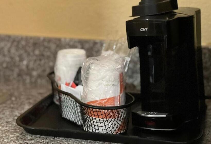 スイート, Comfort Suites Louisville East