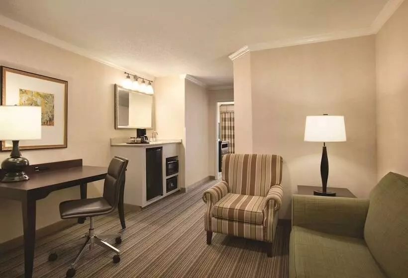 سوییت, Country Inn & Suites By Radisson Atlanta Airport North Ga
