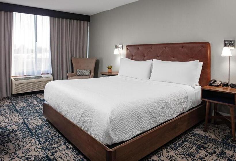 Chambre Standard Lit King Size, Four Points By Sheraton Memphis East