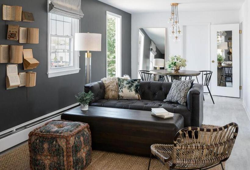 סוויטת 2 חדרי שינה, The Coonamessett