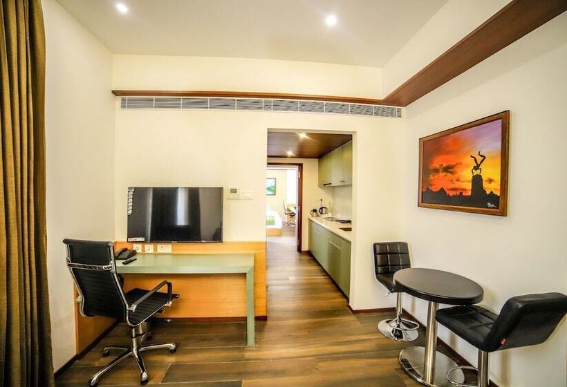 اتاق لوکس, Villa Maryam