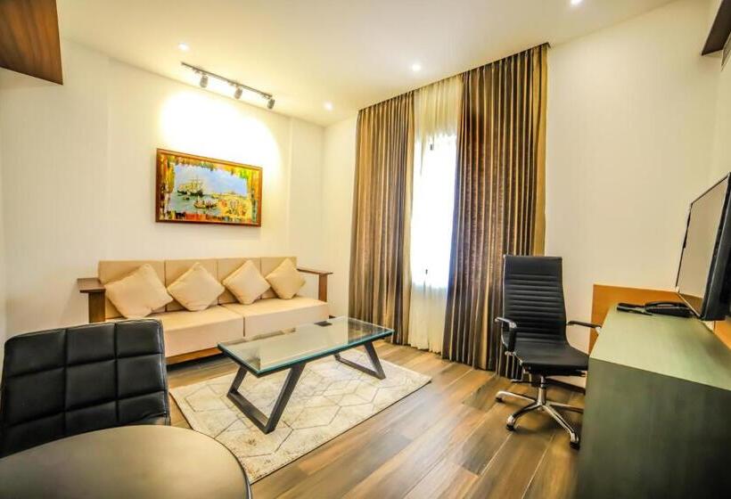 سوییت, Villa Maryam