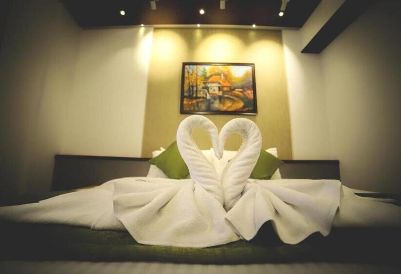 سوییت, Villa Maryam