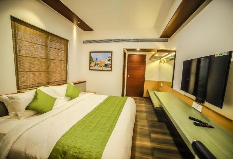 سوییت, Villa Maryam