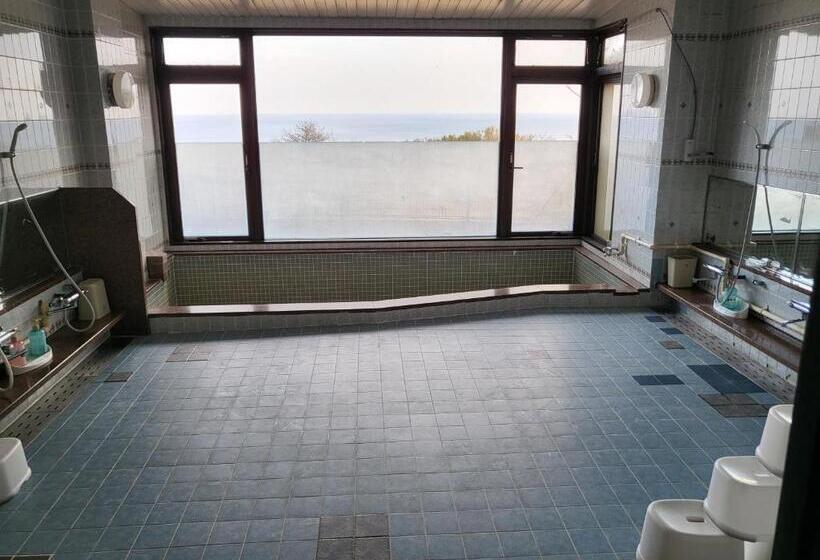 غرفة عائلية حمام مشترك, Tsushima Dae A