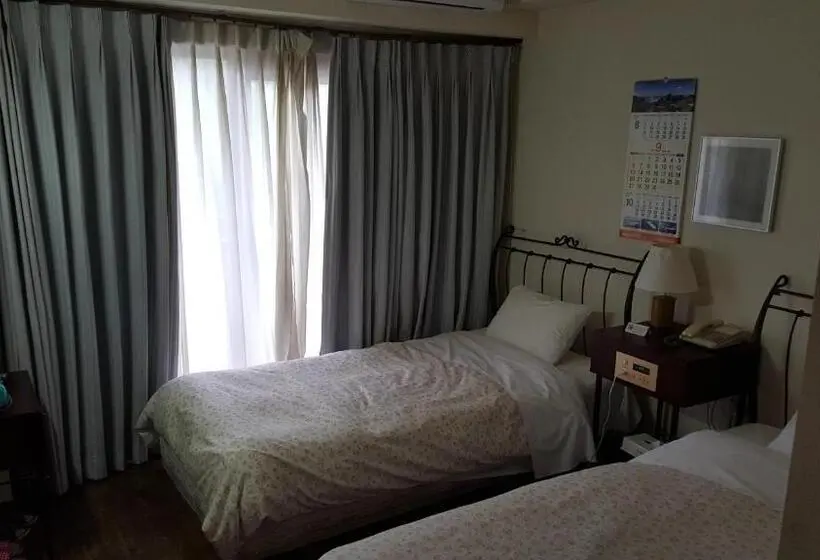 اتاق استاندارد با چشمانداز, Tsushima Dae A