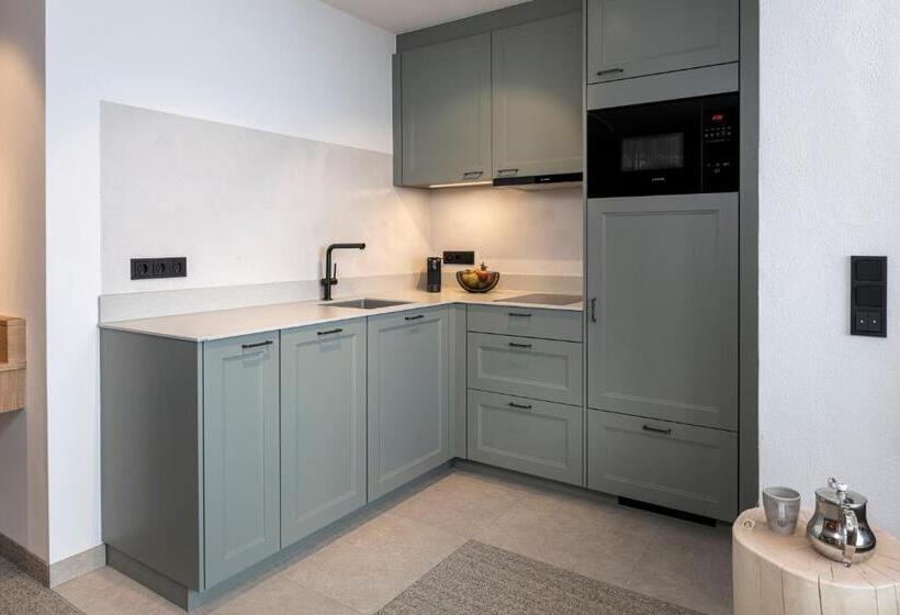 إستوديو قياسى, Apparthotel Zirbenhof