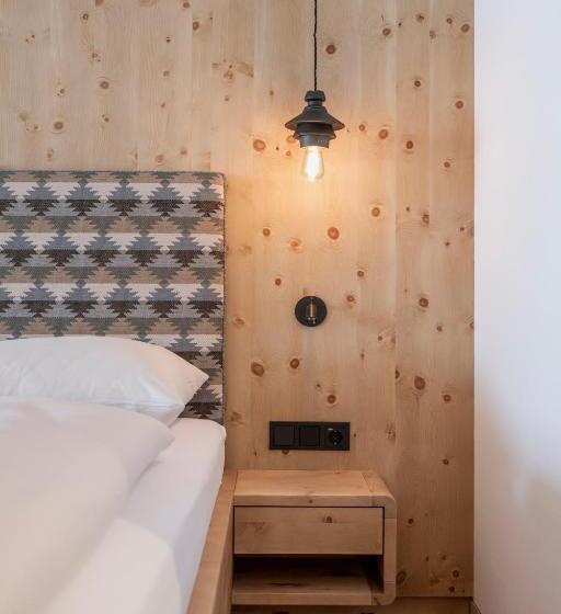 إستوديو قياسى, Apparthotel Zirbenhof