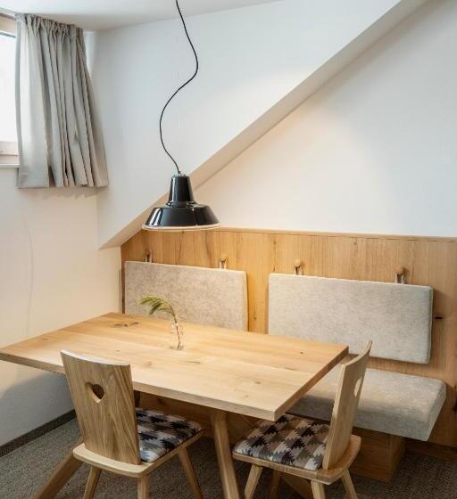 침실 1개 아파트, Apparthotel Zirbenhof