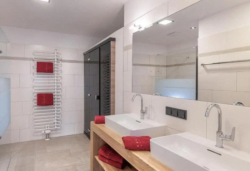 １ベッドルームのスーペリアアパートメント, Apparthotel Zirbenhof