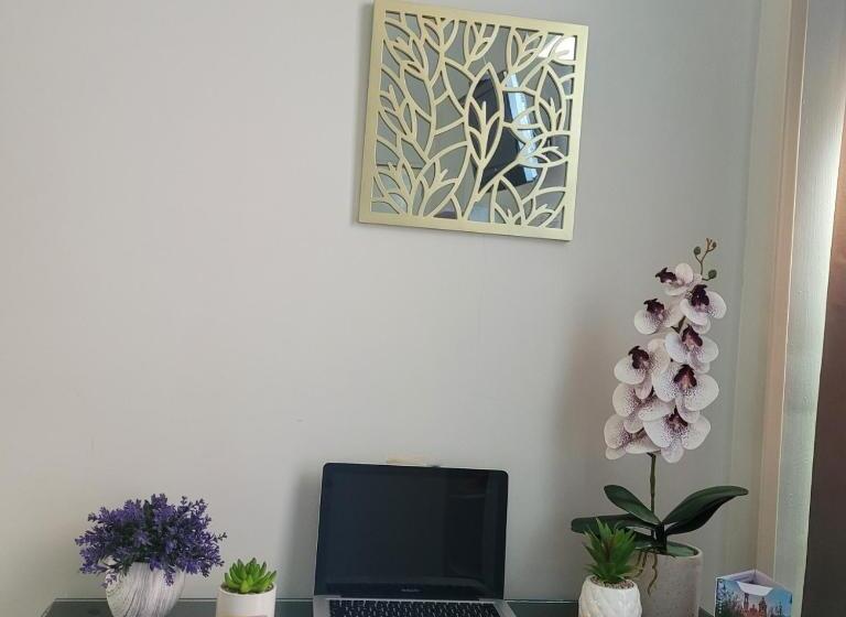 غرفة قياسية, Cali Blvd