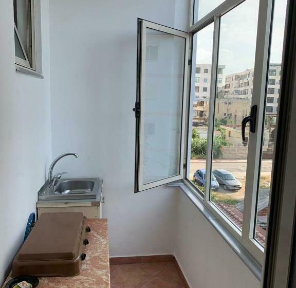 اتاق خانوادگی, Guesthouse Cami