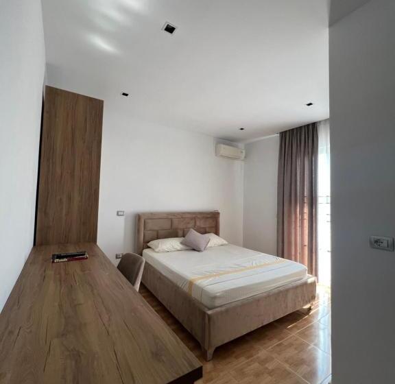 اتاق خانوادگی, Guesthouse Cami