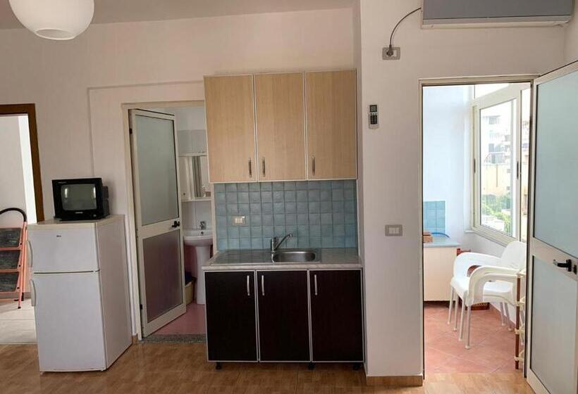 اتاق خانوادگی, Guesthouse Cami