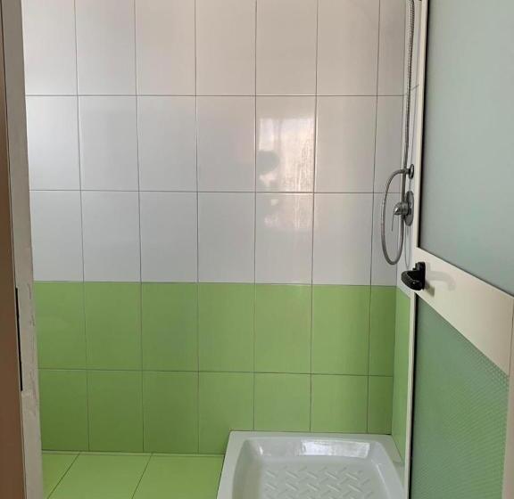 اتاق خانوادگی, Guesthouse Cami