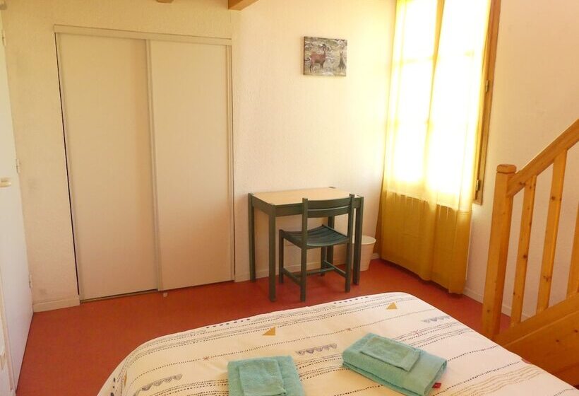 Номер Стандарт, Gîte De Llo