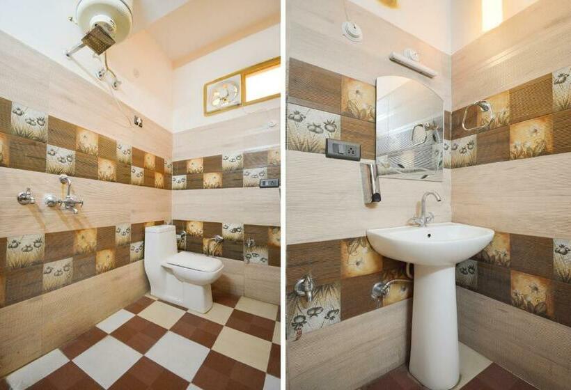 חדר קלאסי לשלושה, Oyo 28000  Shivay Residency