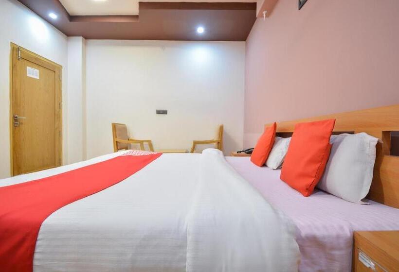 חדר קלאסי לשלושה, Oyo 28000  Shivay Residency