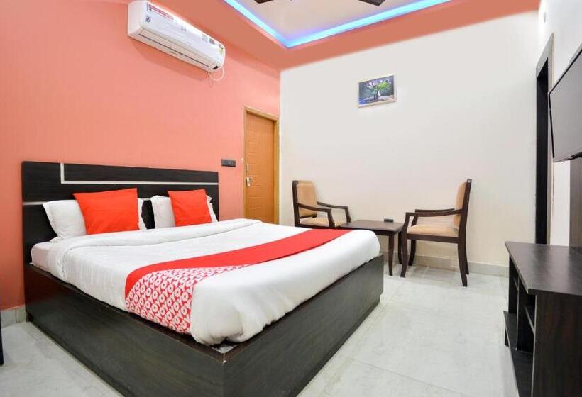 三人经典房间, Oyo 28000  Shivay Residency