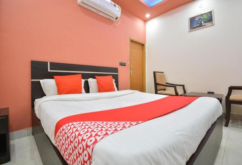 חדר קלאסי לשלושה, Oyo 28000  Shivay Residency