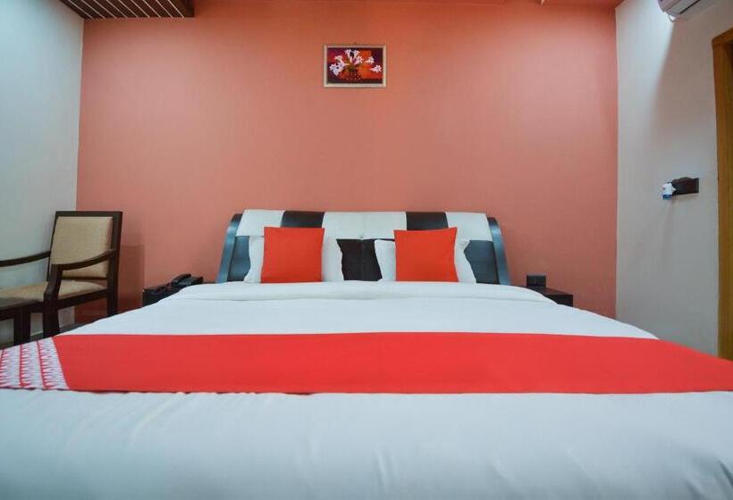 חדר קלאסי לשלושה, Oyo 28000  Shivay Residency