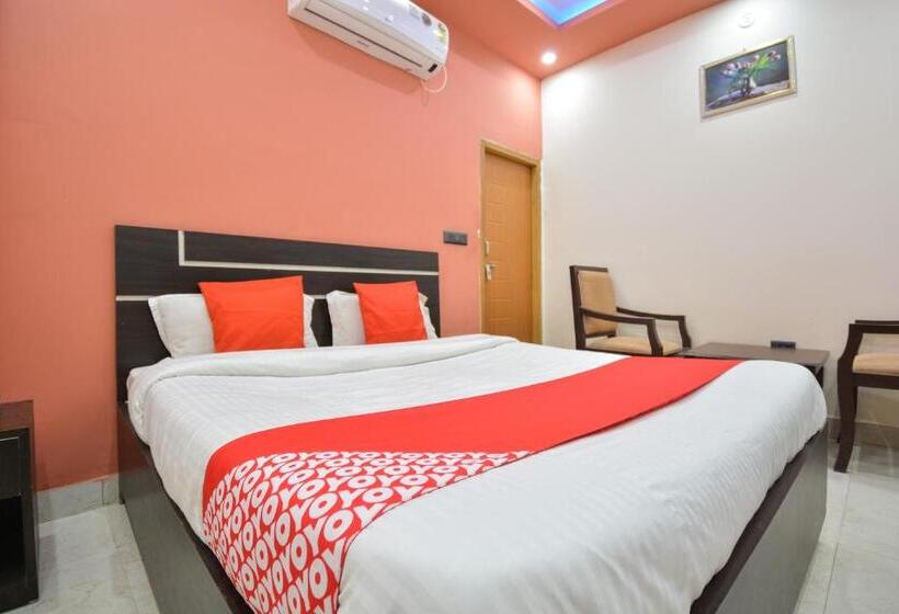 חדר קלאסי לשלושה, Oyo 28000  Shivay Residency