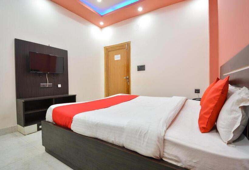 חדר קלאסי לשלושה, Oyo 28000  Shivay Residency