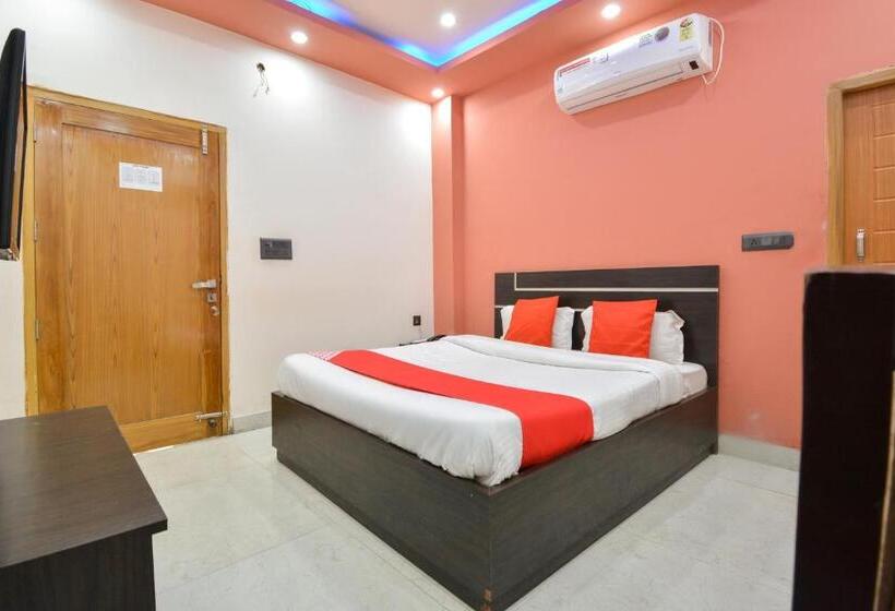 חדר קלאסי לשלושה, Oyo 28000  Shivay Residency