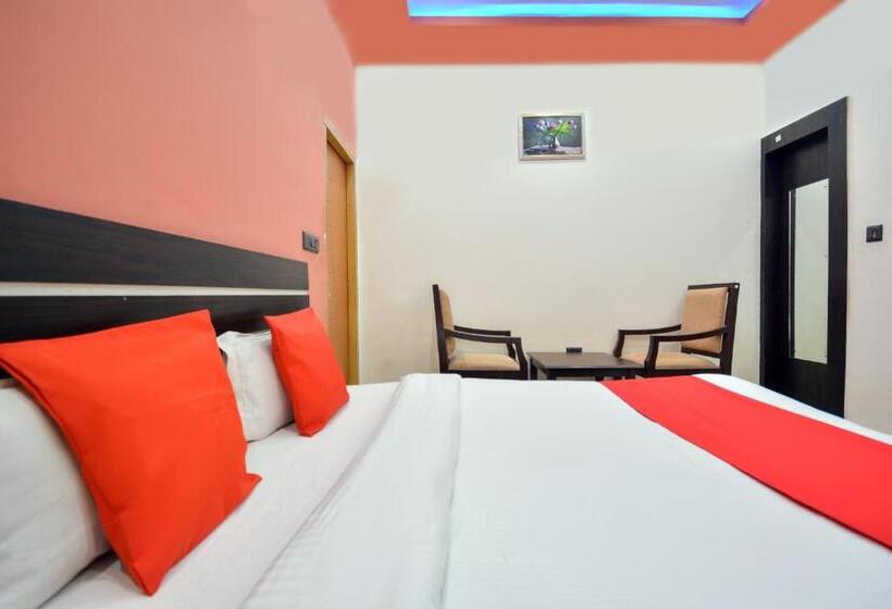 三人经典房间, Oyo 28000  Shivay Residency
