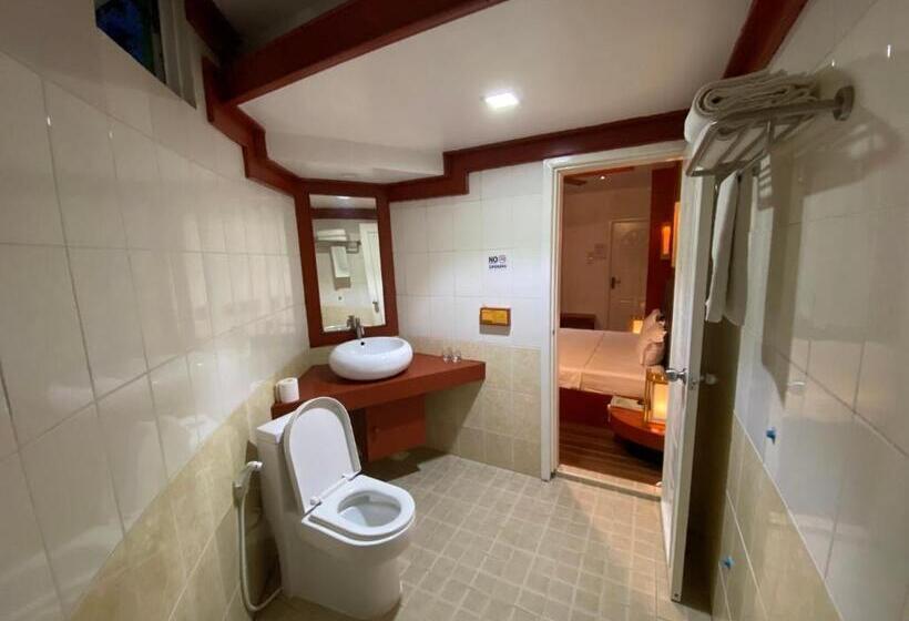 اتاق لوکس, Niu Inn & Spa