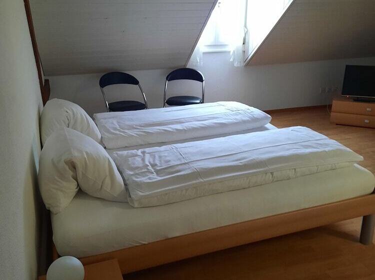 חדר סטנדרט לשלושה, Gasthof Drei Eidgenossen