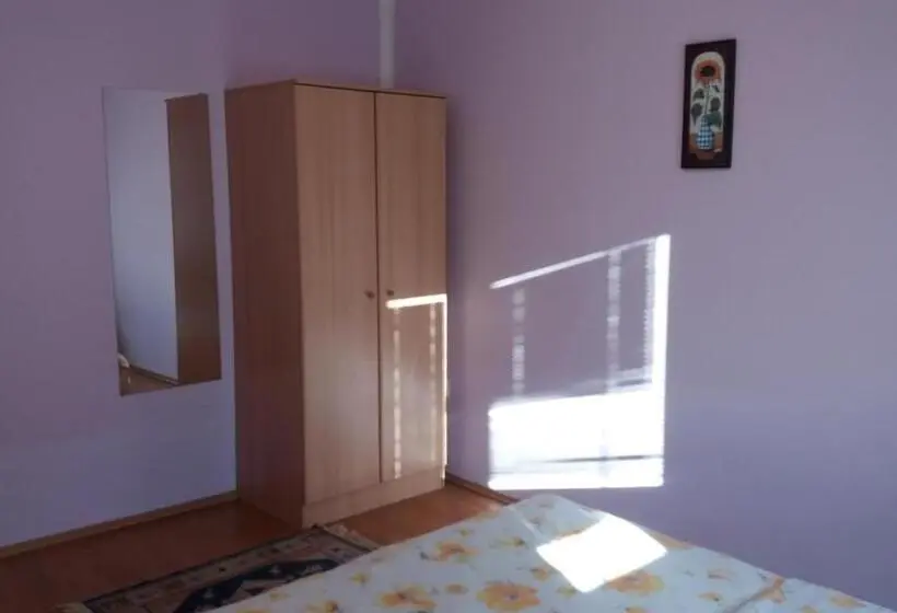سوییت دوبلکس, Guest House Stankovic