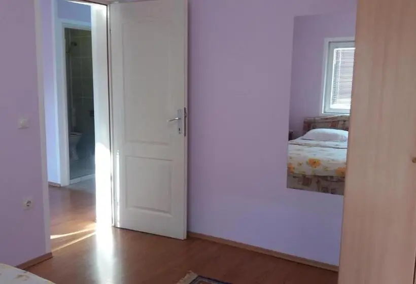 سوییت دوبلکس, Guest House Stankovic