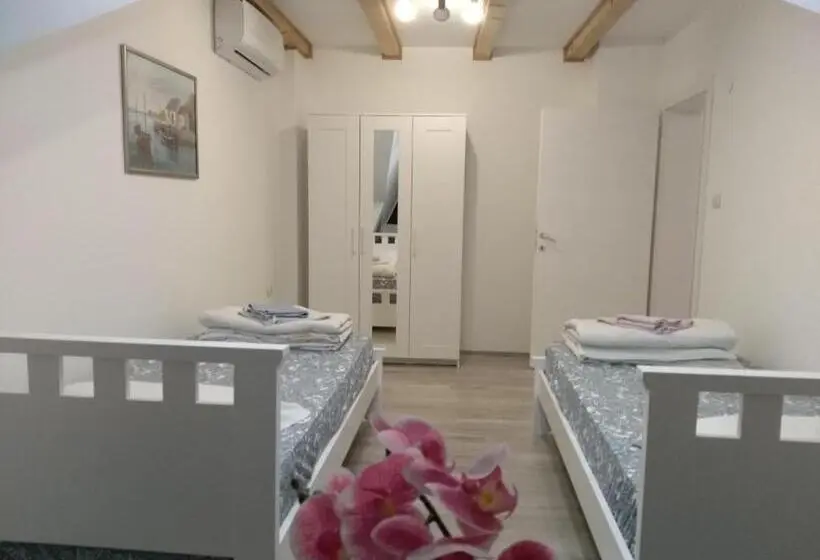 سوییت خانوادگی, Guest House Stankovic