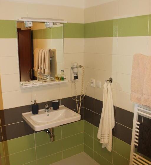 スタンダード４人部屋, Penzion Na Hrazi