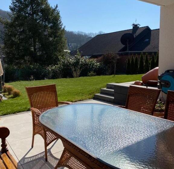 شقة سوبريور غرفة واحدة, Eifelblümchen