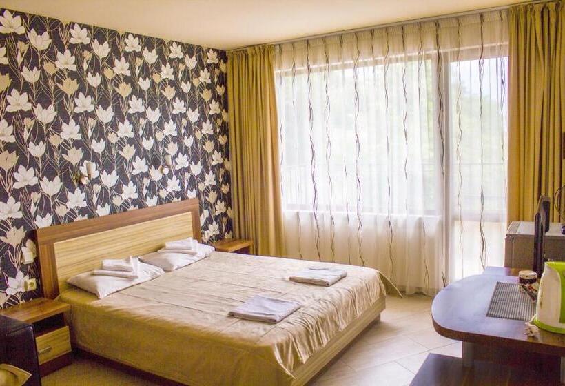 Четырехместный Номер Стандарт Вид на Море, Complex Chayka Guest House